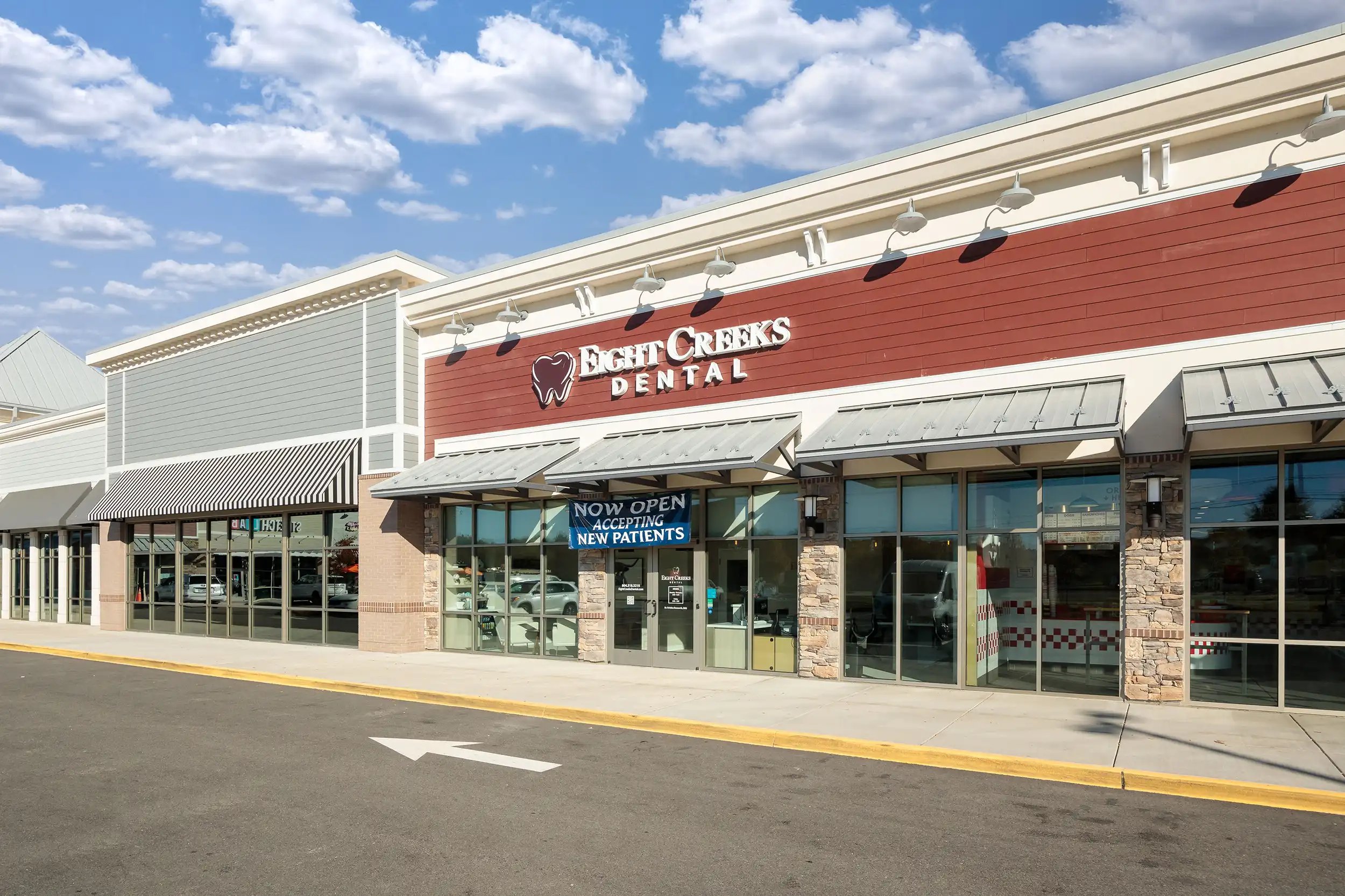 Eight Creeks Dental exterior