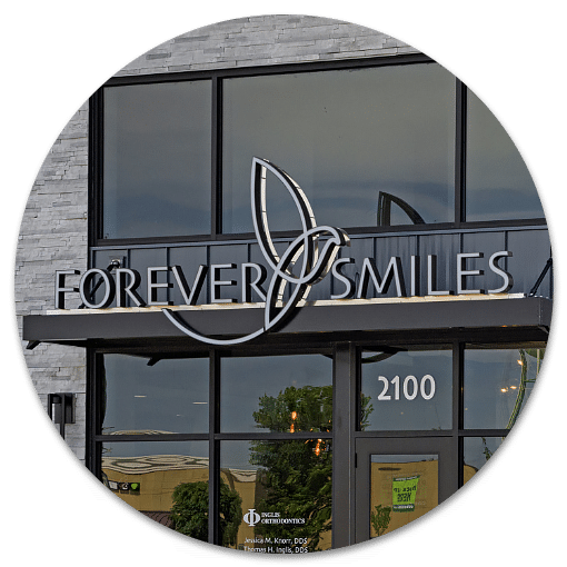 Forever Smiles building signage